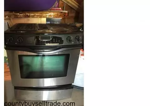 Jenn-air electric with grill Range